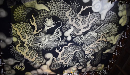 自転車でめぐる京都の「龍」 ～龍の天井図と彫刻～
